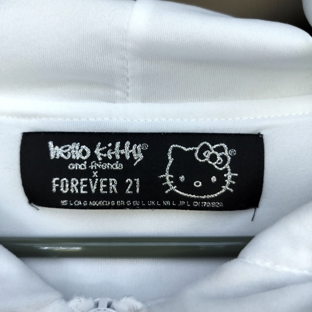 Forever 21 X Hello Kitty White Velour Cropped Hoodie with Rhinestones Rare - Picture 5 of 11